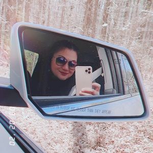 Meet your Posher, Abby